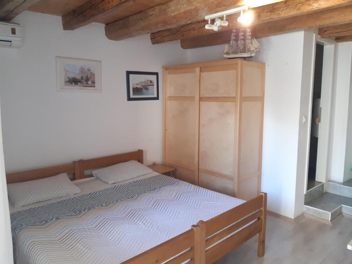 Apartmani Sanja Sibenik Bagian luar foto